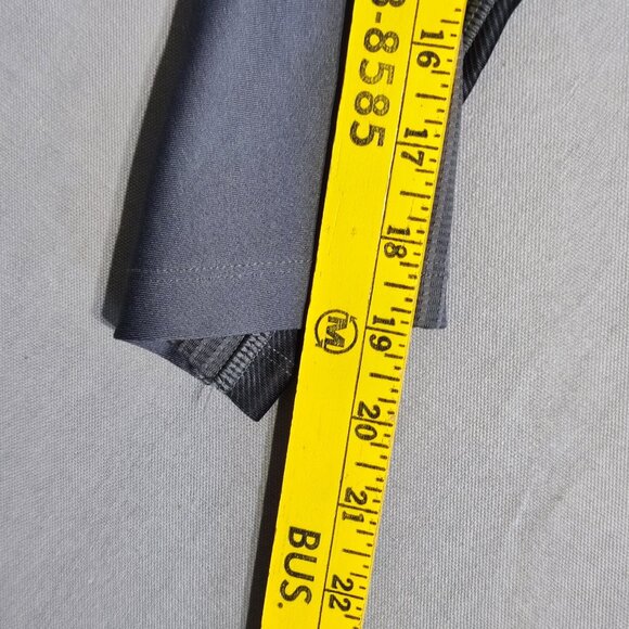 Under Armour active wear sport leggings women's size 10 or 12 grey colour crop - Picture 10 of 12